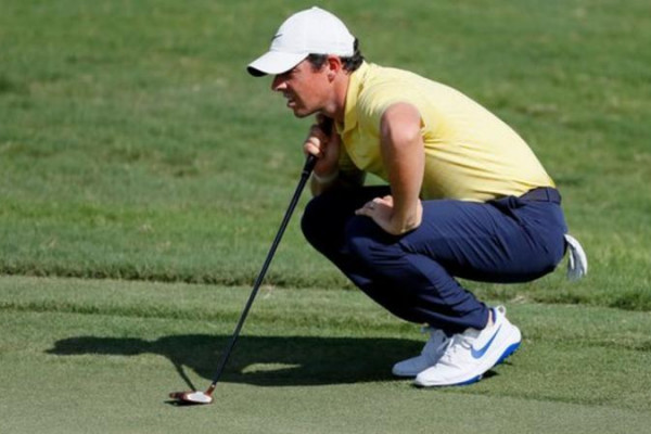 Rory McIlroy contends at Tour Championship as Justin Thomas sees lead cut