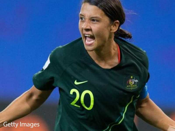 Sam Kerr: Australia international joins WSL leaders Chelsea